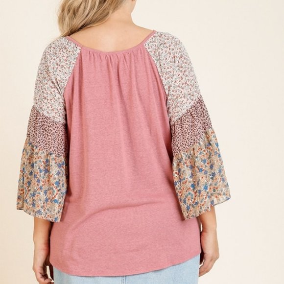 Umgee Plus Rose Floral Mix Top - Picture 4 of 4